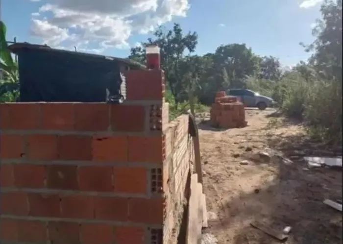 Lote cessão de direito em região de chácara a 70 metros do asfalto