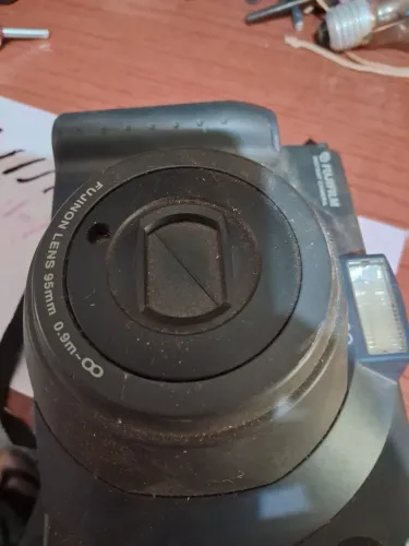 Máquina fotográfica instax 100