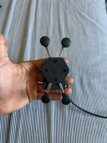 Suporte pra carregar o celular e segurar quando você estiver viajando