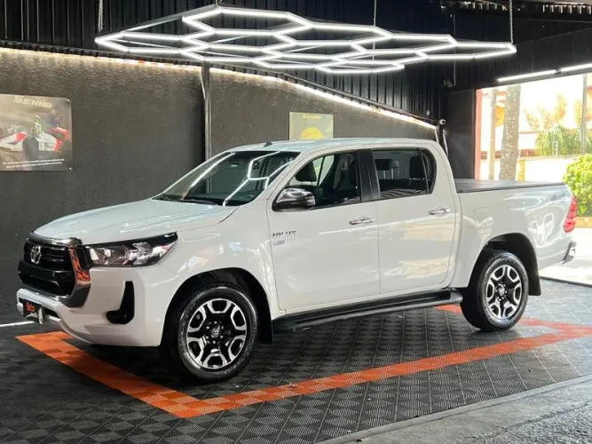 Toyota Hilux CD SRV 4X4 2.7 Flex 16V Aut. 2021