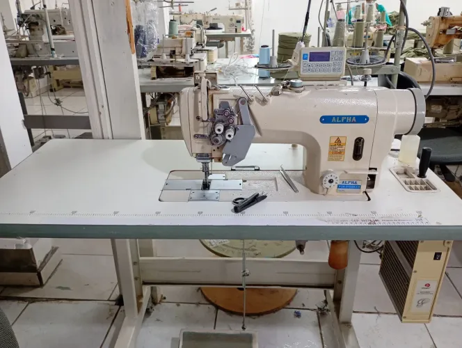 Vendo máquina de costura Pespontadeira