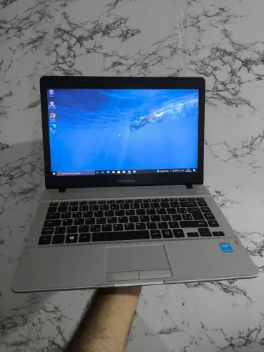 Notebook Samsung core I3 + 128GB SSD + 8GB seminovo!