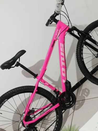 VENDO ESSA BIKE ARO 29 ZERADA, interessados entrar em contatos *78 