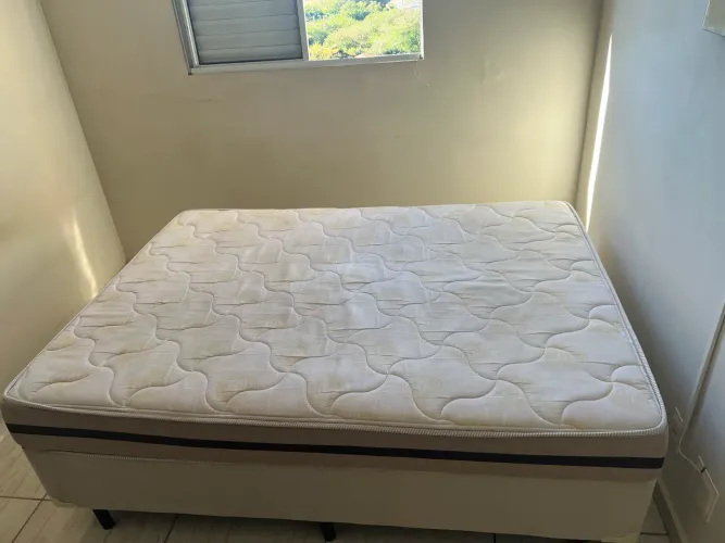 Cama box casal + colchão molas ensacadas