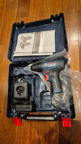 Parafusadeira Furadeira 12v Bosch GSR 120-LI com carregador SEM BATERIA