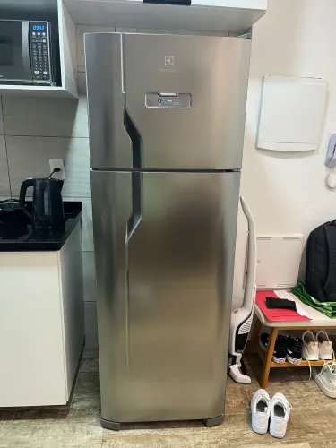 Geladeira Electrolux 110V - R$ 1.500