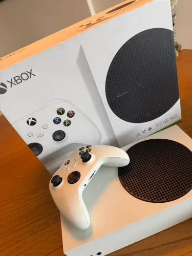 Xbox series S 512gb com 2 controles