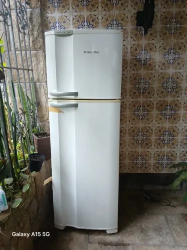 Geladeira eletrolux