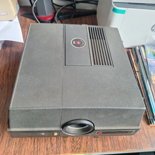 Projetor de slides vintage GAF, Anscomatic 660 (NO ESTADO)