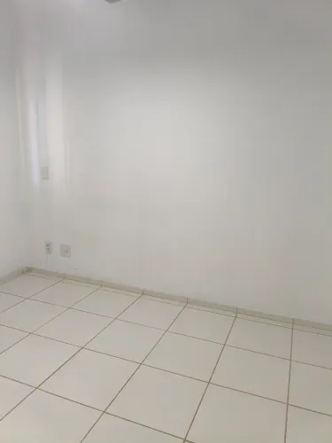 Alugo sem mobília 