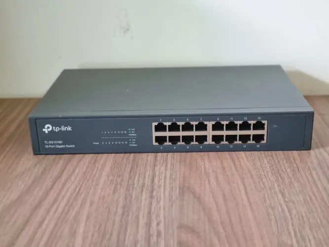 Switch Tp-Link TL-SG1016D 16 Portas 10/100/1000Mbps Gigabit 