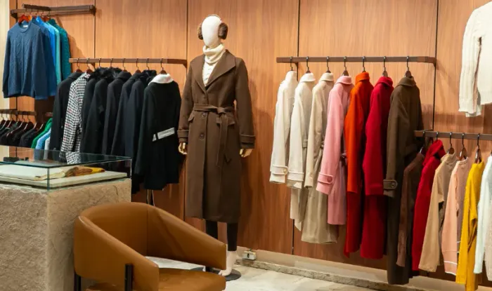 Auxiliar de Vendas para loja de roupas com muita disposição, período integral