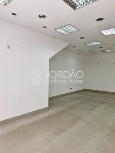 LOJA COMERCIAL TÉRREA