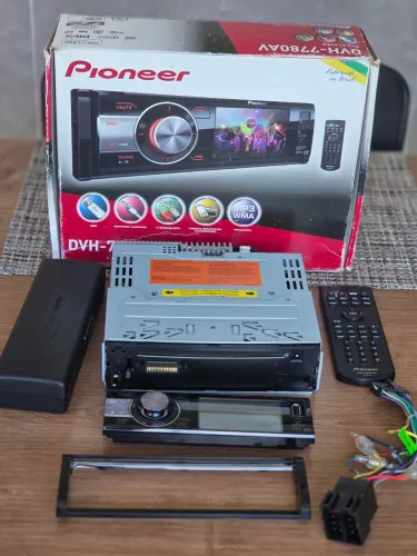 Pioneer DVD 7780AV