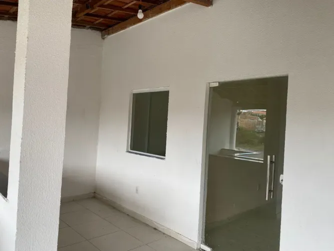 Alugo Casa