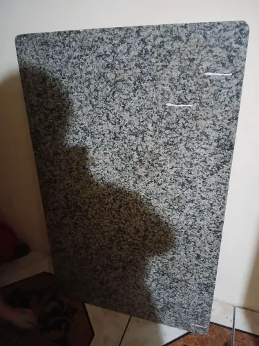 Vende-se pedra de granito cinza para bancada de mesa