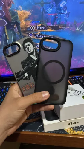 iPhone 16e completo e com garantia