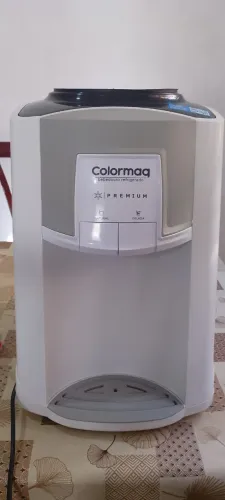 Bebedouro refrigerado com compressor Colormaq