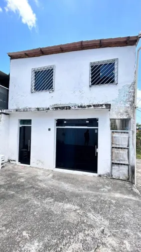 Vendo casas, são 2 casa e 1 galpão