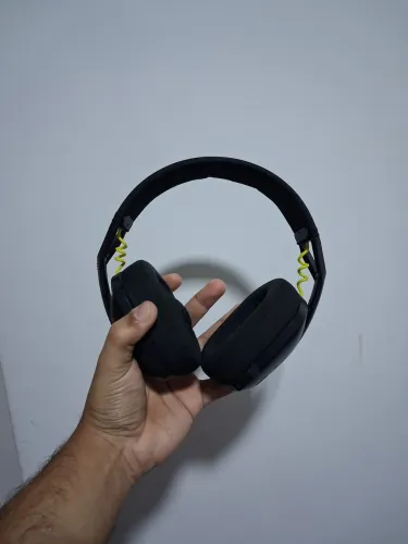 Headset Logitech g435 (não acompanha dongle)