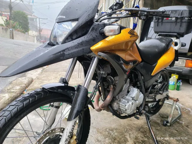XRE 300