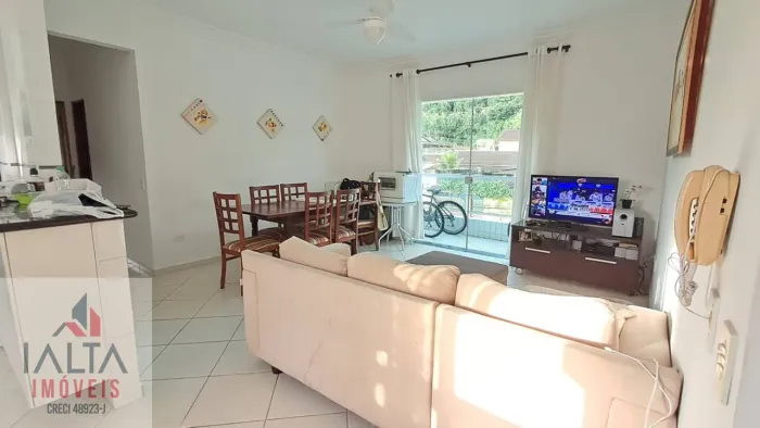 Apartamento à venda em Caraguatatuba com 2 quartos no Martim de Sá - Condomínio com Piscin