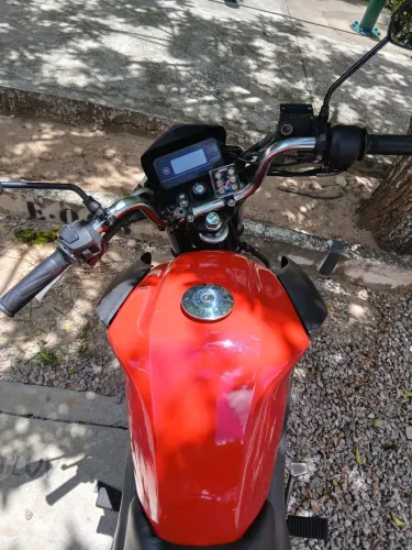 Vendo essa moto factor ED 150