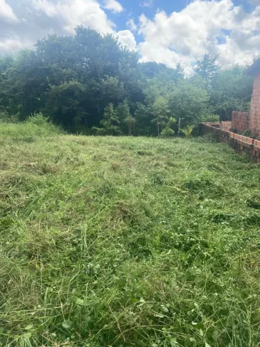 Vendo terreno com 10x27