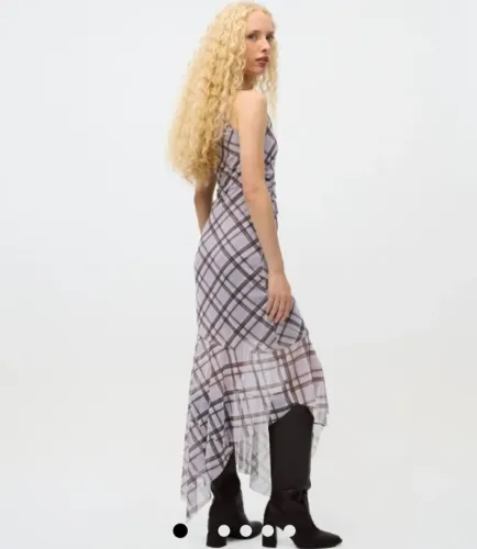 Vestido Assimétrico em Tule Xadrez Cinza Renner G