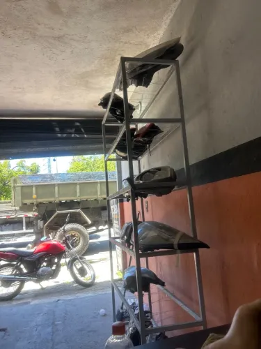 Peças automotivas, faróis, lanterna e serviços de recuperação