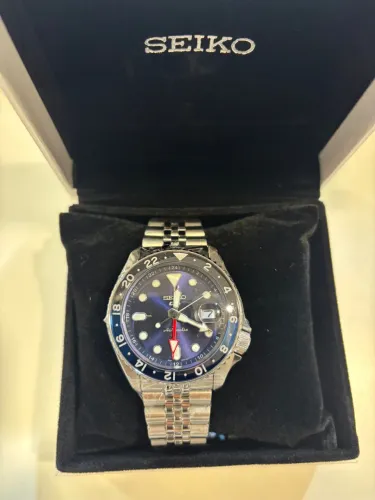 Seiko GMT Batman Novo