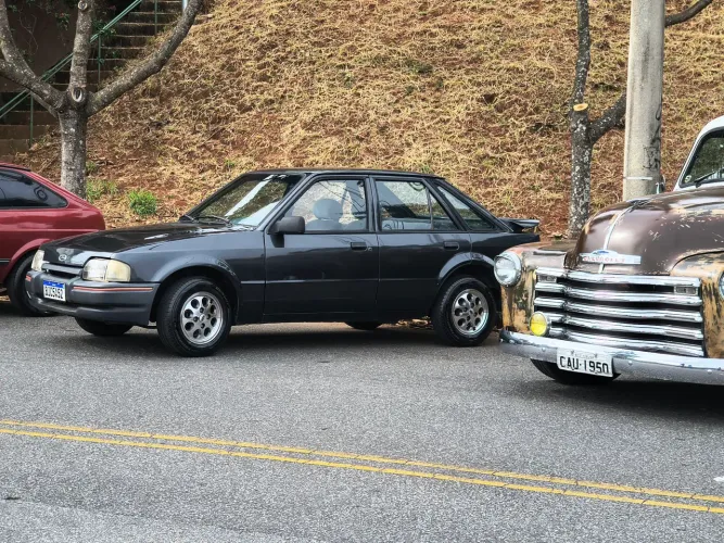 Ford Escort Guarujá 1.8 4P 1992
