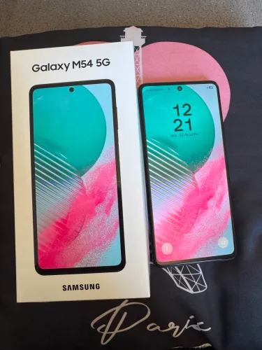 Samsung Galaxy M54 5G 128GB Seminovo - Ótimo estado