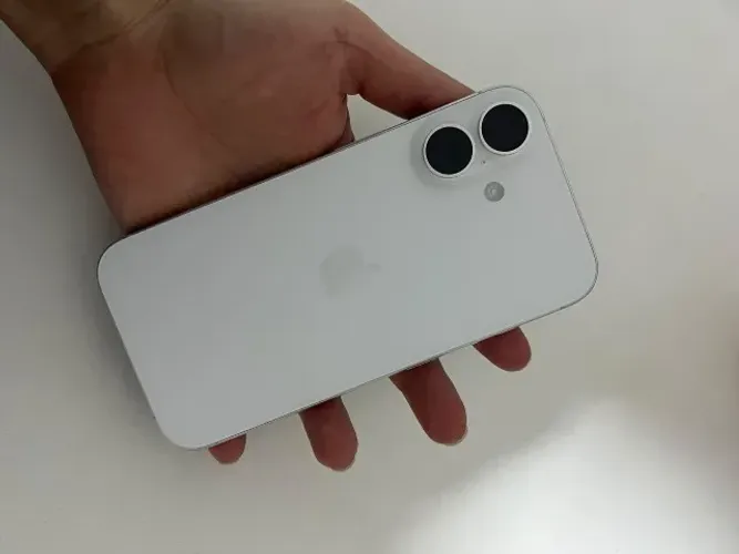 iPhone 16 128gb