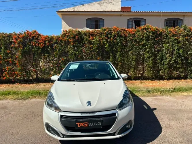Peugeot 208 Allure 1.2 Flex 12V 5P Mec. 2019