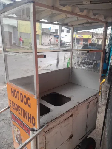 Carrinho de cachorro quente dois pneus novos completo