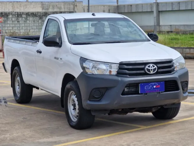 Toyota Hilux CS 4X4 2.8 TDI Diesel Mec. 2021