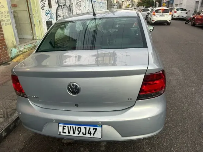 Volkswagen Voyage Comf/highli. 1.6 MI T.flex 8V 4P 2013