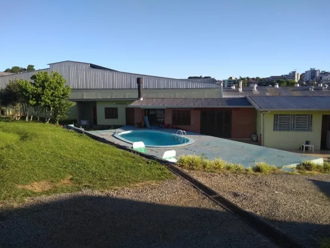 Casa terreno para venda no bairro São Leopoldo em Caxais do Sul