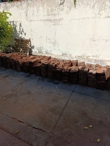 Telhas romanas modelo antigo (+ de mil) usadas