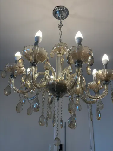Lustre candelabro clássico 8 velas
