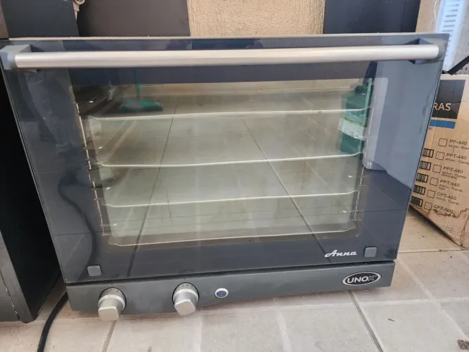 Forno Elétrico Profissional UNOX XF023 Convecção para Padaria e Cafeteria