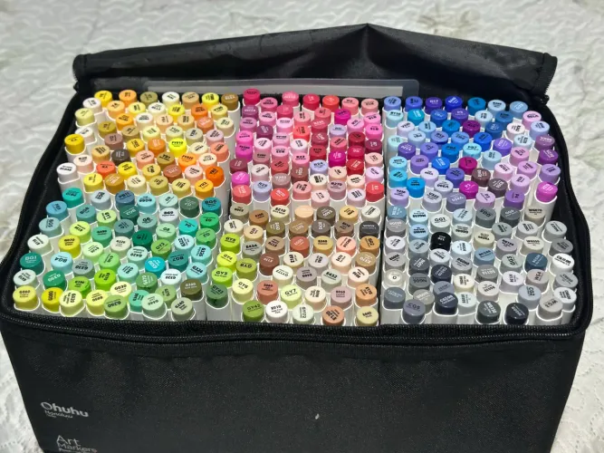 Kit 320 Cores Ohuhu - Honolulu (usado)