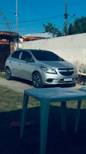 Chevrolet Onix JOY Hatch 1.0 8V Flex Mec. 4P 2018