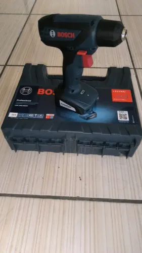 Parafusadeira/Furadeira Bosch GSR 1000 A Bateria 12v Smart Com Maleta