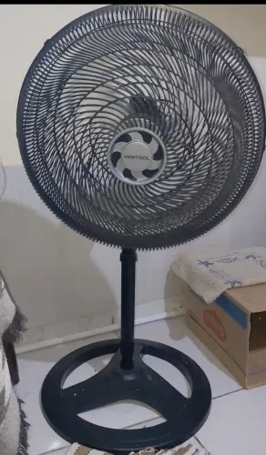 Ventilador de pé, ótimo estado