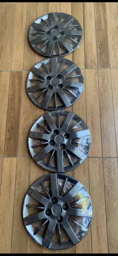 Carlotas peguimentada, preta e Grafite, de alto qualidade, pra Aro 13, 14, e 15