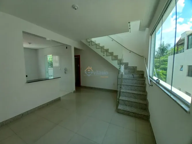 Cobertura com 4 quartos, 2 suites, 5 vagas no bairro Santa Rosa - Jaraguá