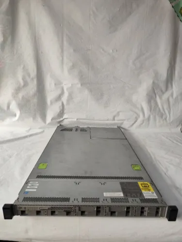 Servidor cisco c220 m3