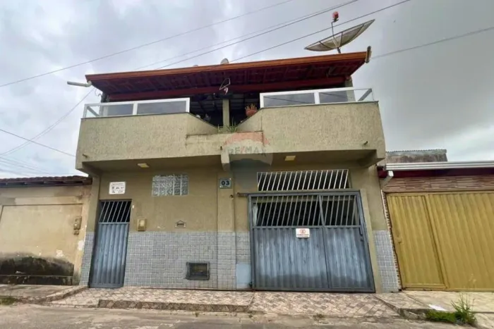 Casa com 4 quartos à venda na Urbis 2